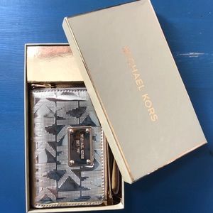 Michael Kors Gold Wallet